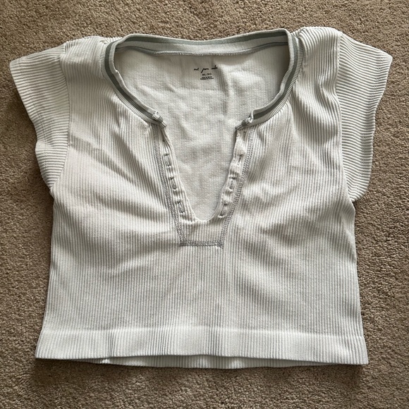 Out From Under Go For Gold Seamless Top - Picture 3 of 3